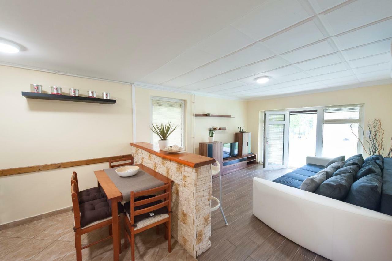 Bier-Lak Apartman House 71 Balatonlelle Εξωτερικό φωτογραφία
